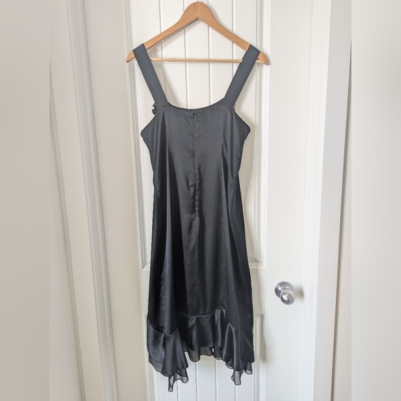 Black Silk Charmeuse Sleeveless Ruffle Hem Dress, Midi Length Size 8 - Picture 7 of 9
